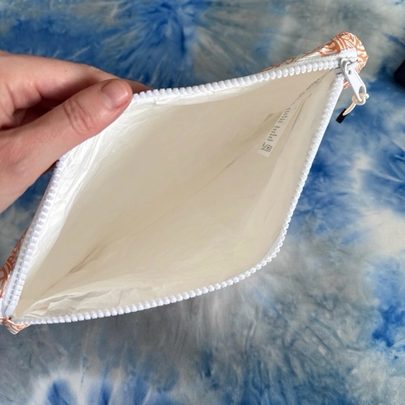 T&C Surf Pouch Set - Picture 4 of 8